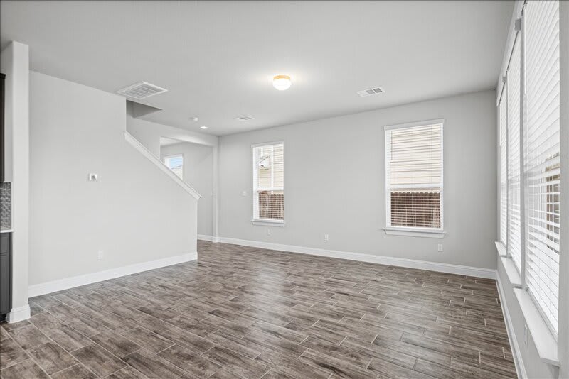 136 Free Stone Dr – photo 4