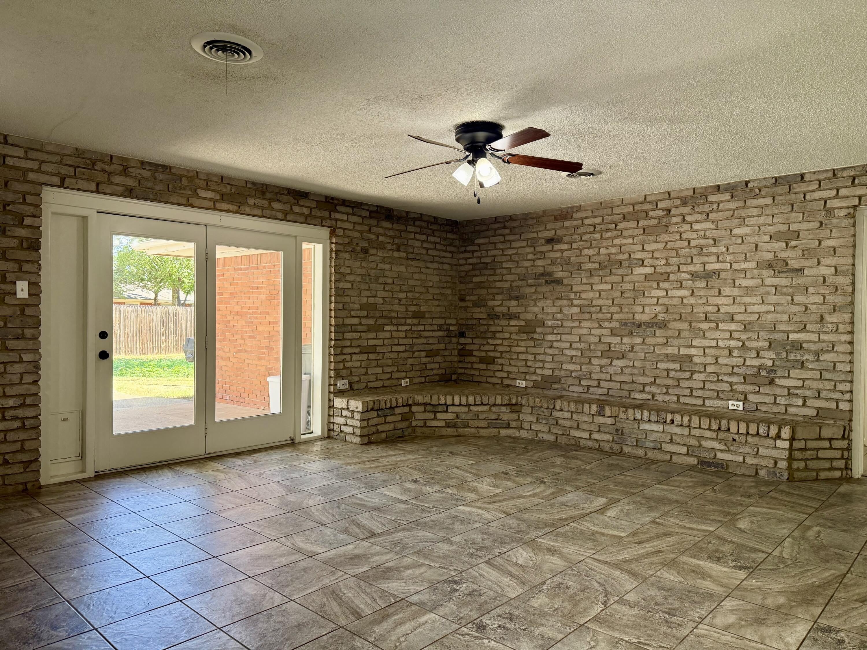 4918 12th Street – photo 3