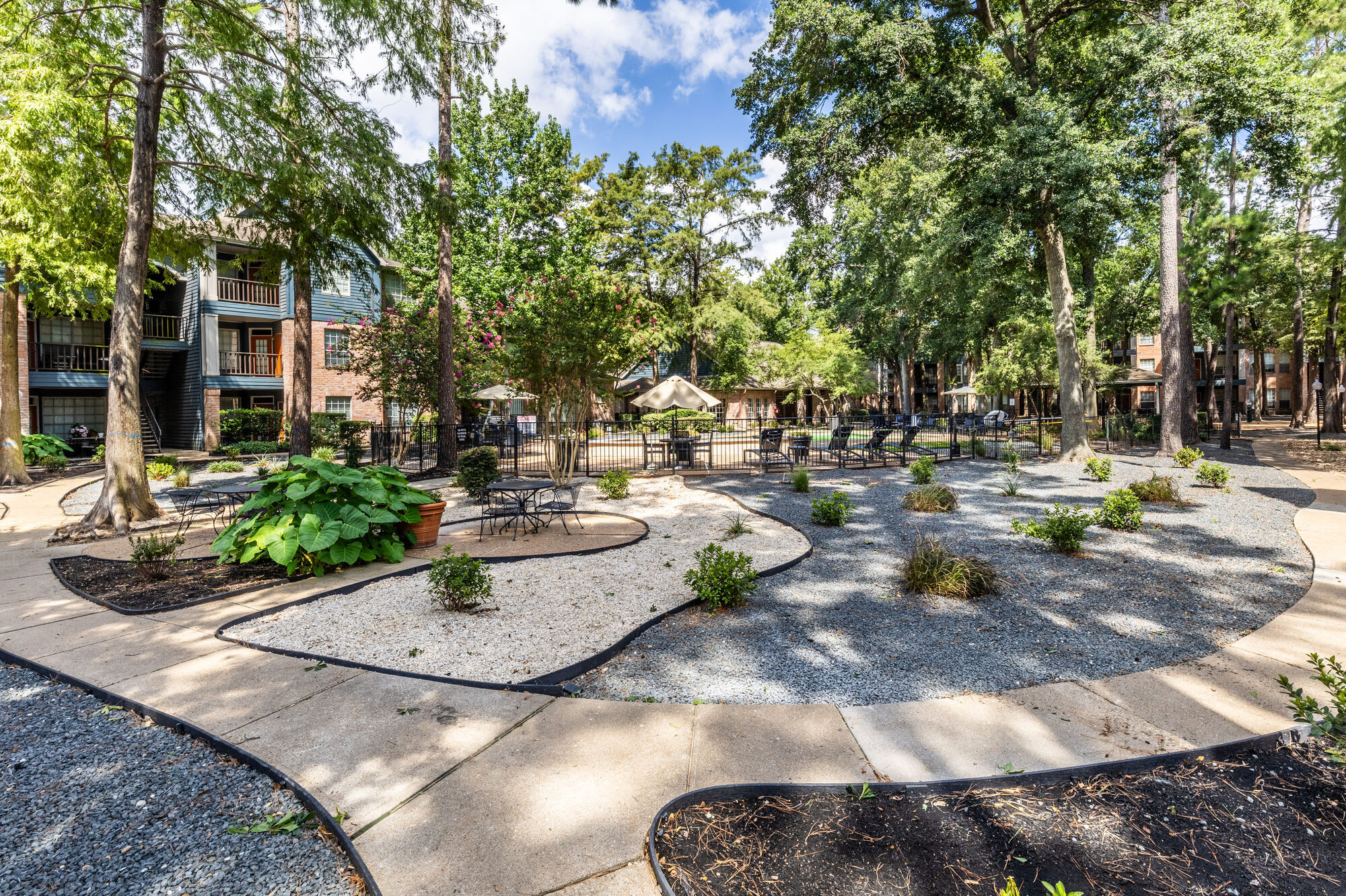 Champions Park Apartments – photo 2
