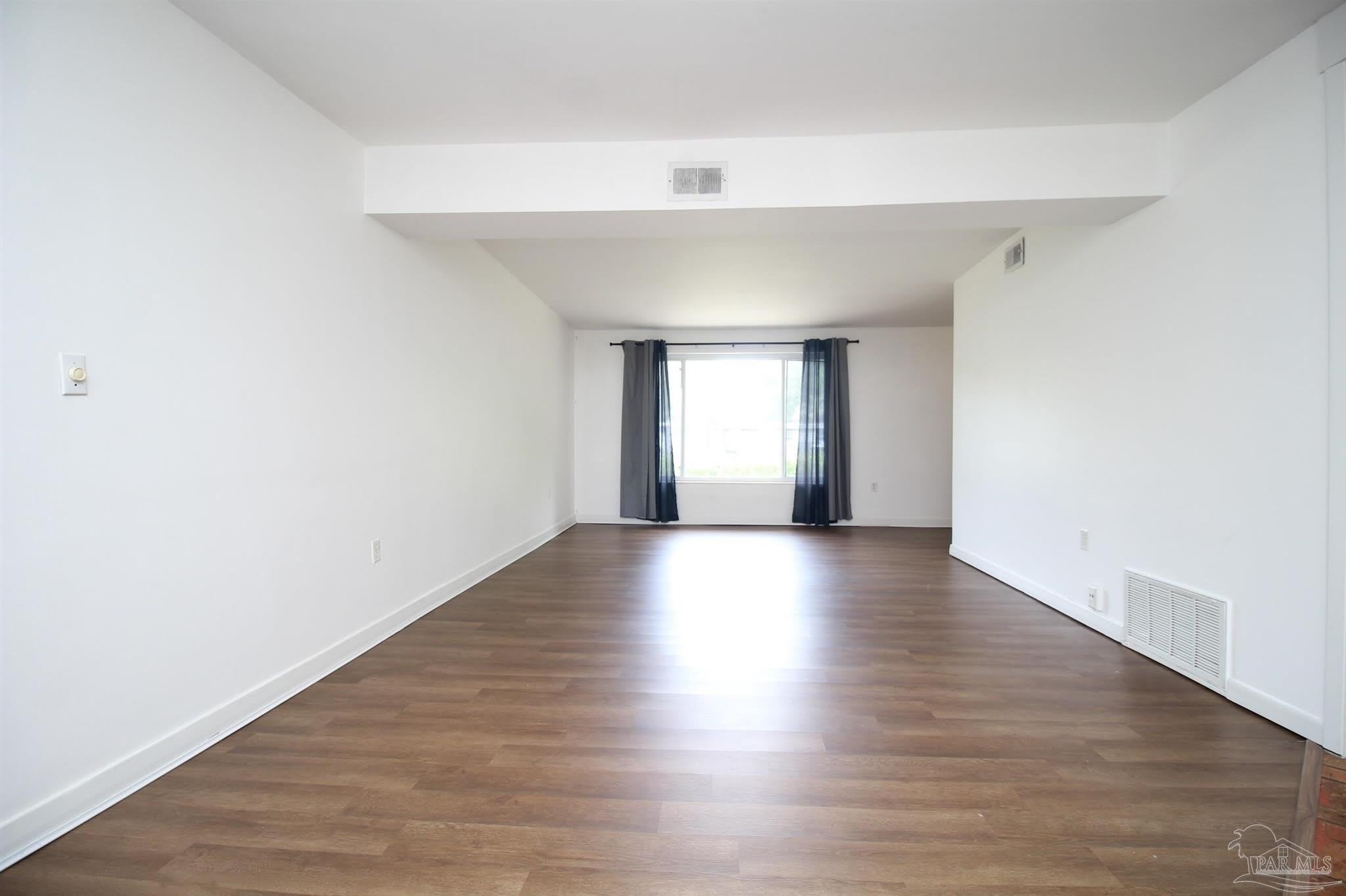 3875 Arbutus Dr – photo 3