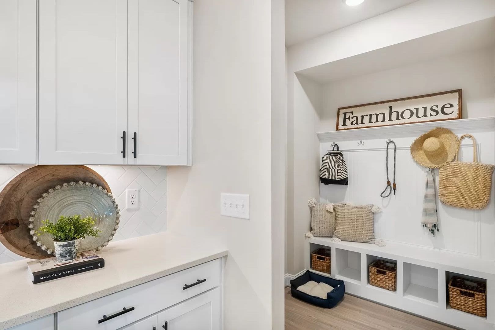 Room in 5 Bedroom Home at Gunderson Ln – photo 2