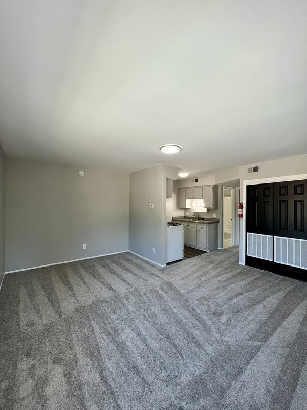 4441 Oakwood Boulevard – photo 3