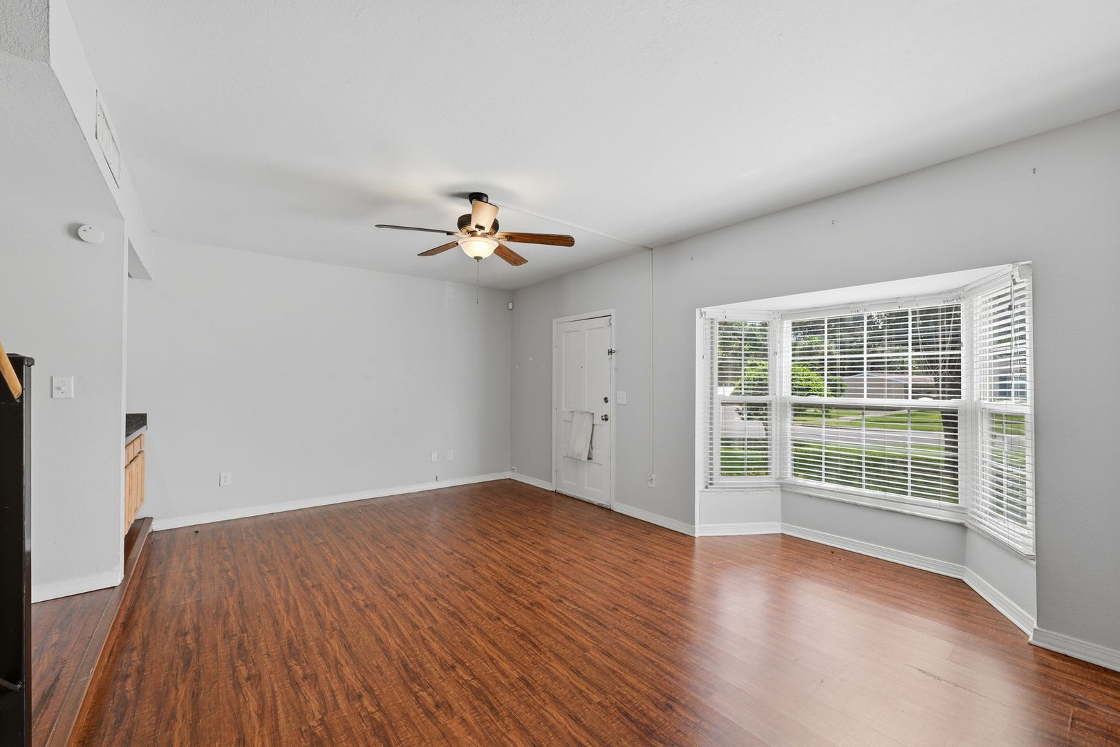 Spacious 2 Bedroom Townhome In The Heart Of Carrollwood – photo 5