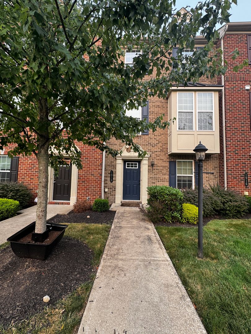 Beautiful Townhome located in Sewickley! – photo 2