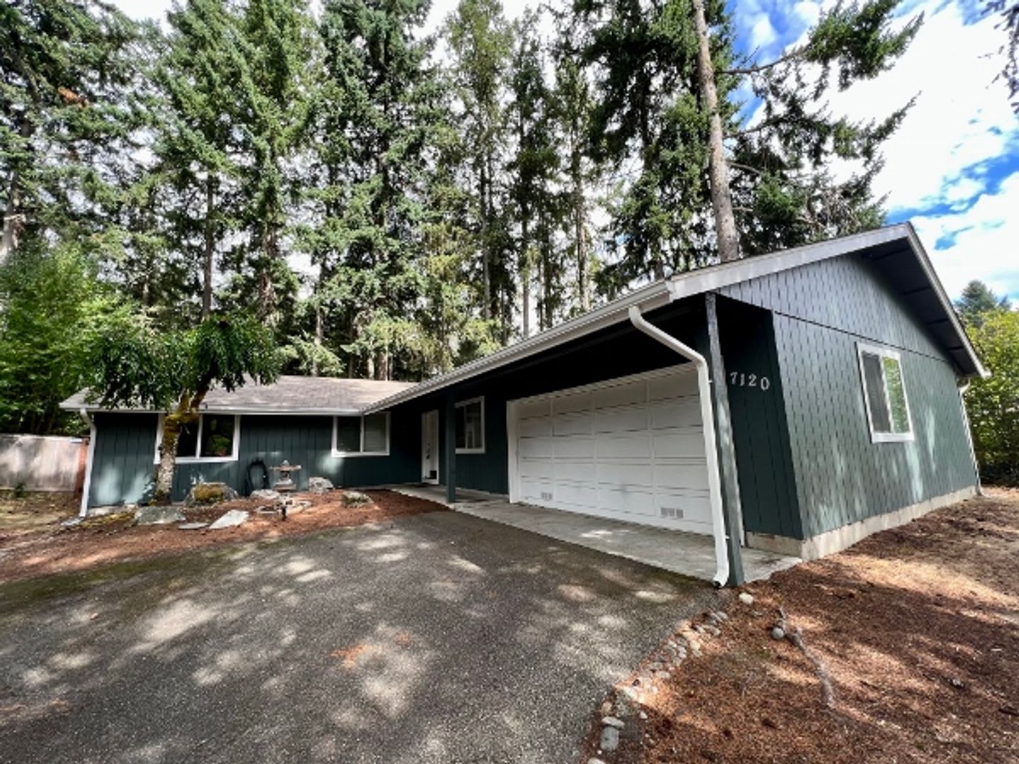 Pet Friendly 4 Bedroom – photo 1