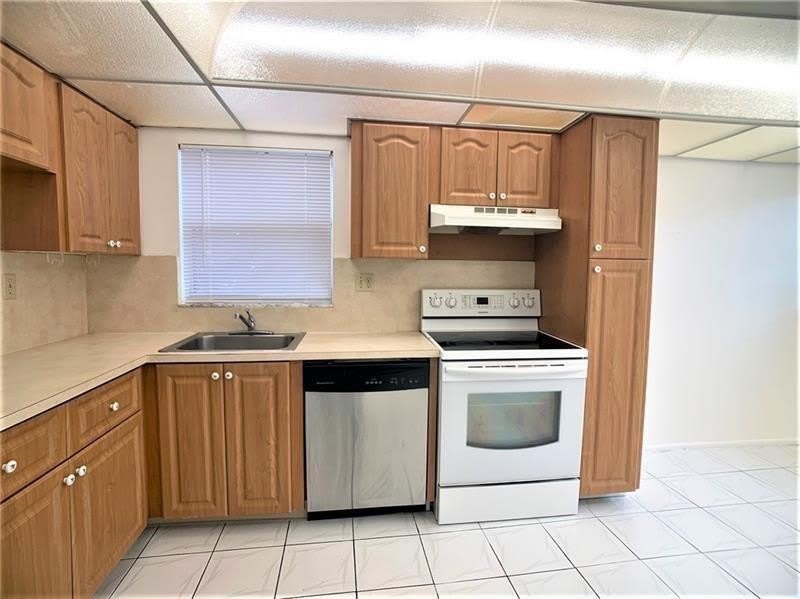 8360 Sands Point Boulevard – photo 3