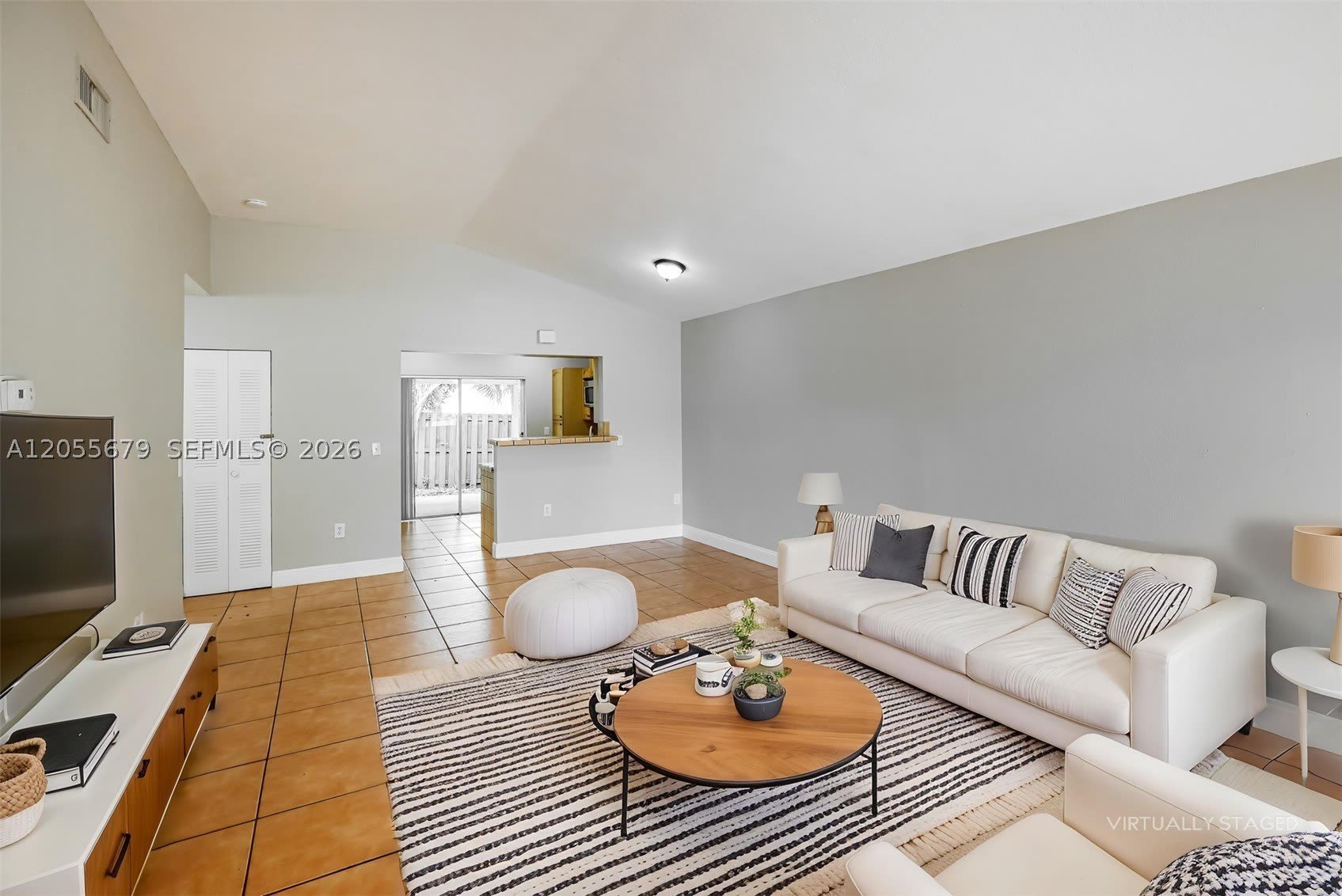 10352 SW 208th Ln – photo 3