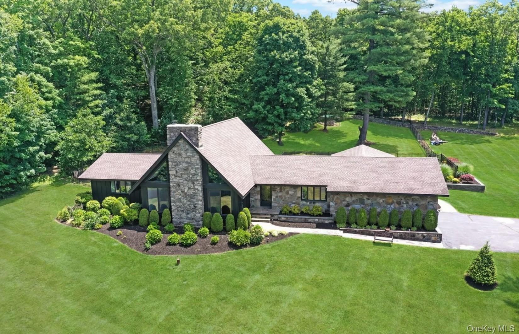 475 N Riverside Road – photo 2
