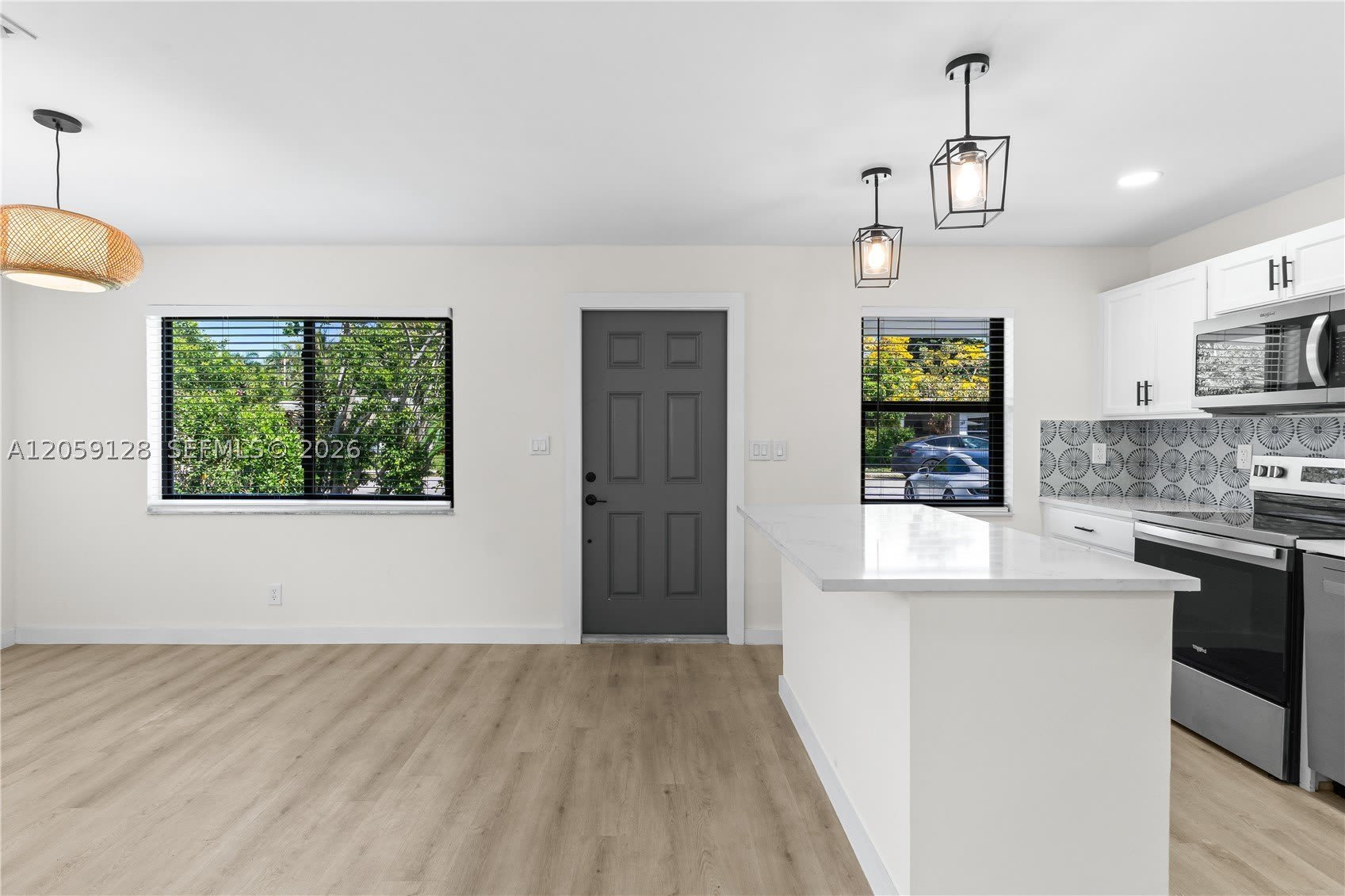 328 SW 11th Ave – photo 5
