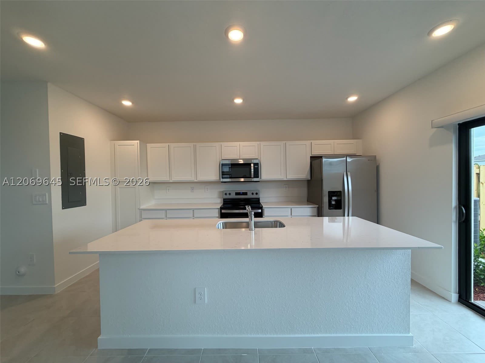 1432 NE 4th Ave – photo 5