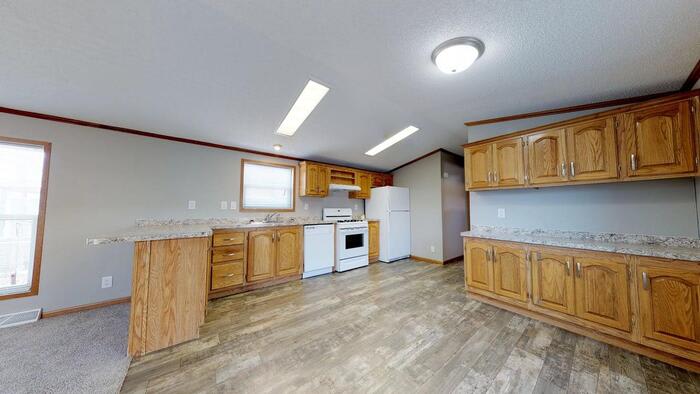 139 American Avenue – photo 1