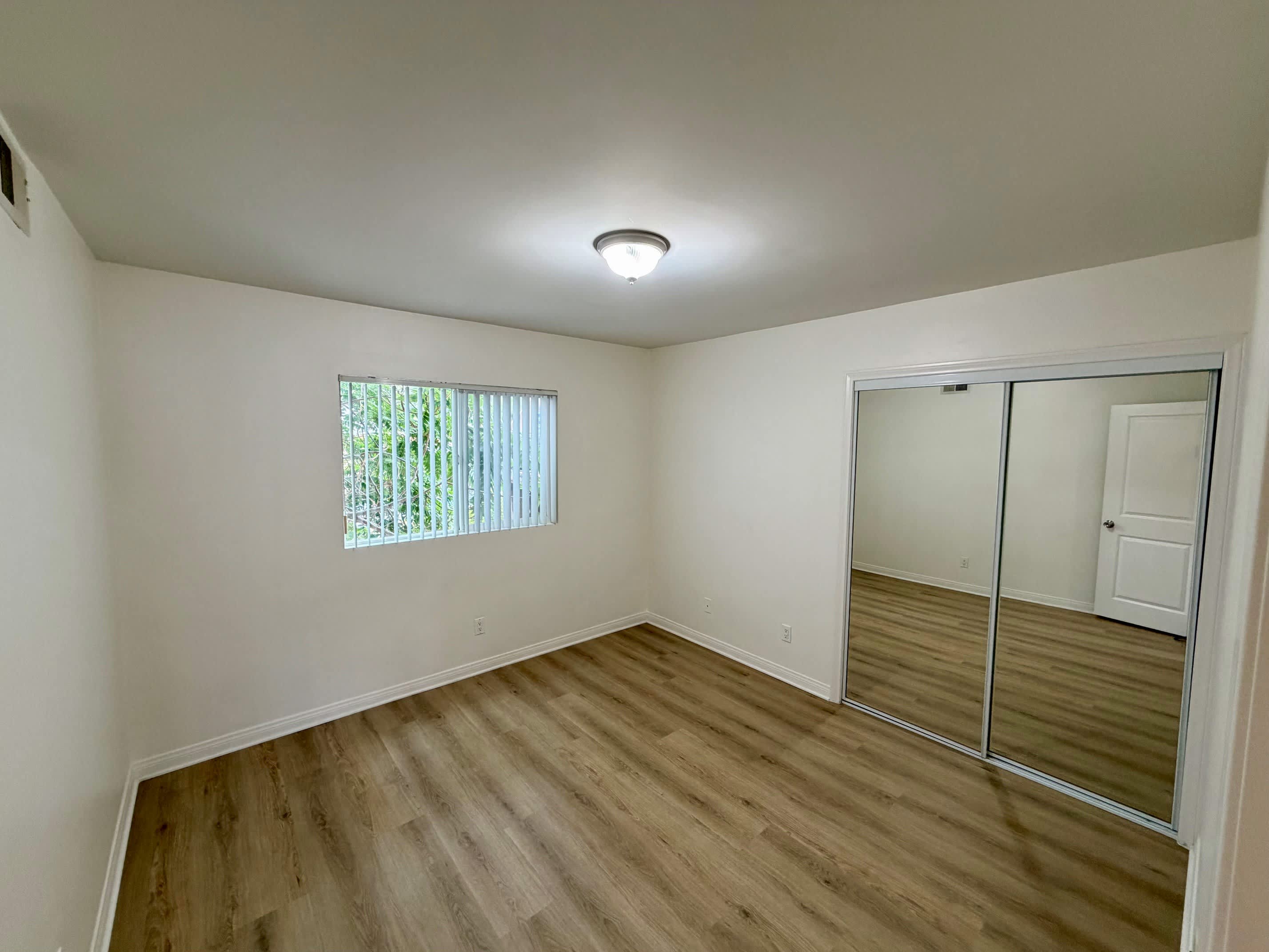 92 Monterey Road – photo 5