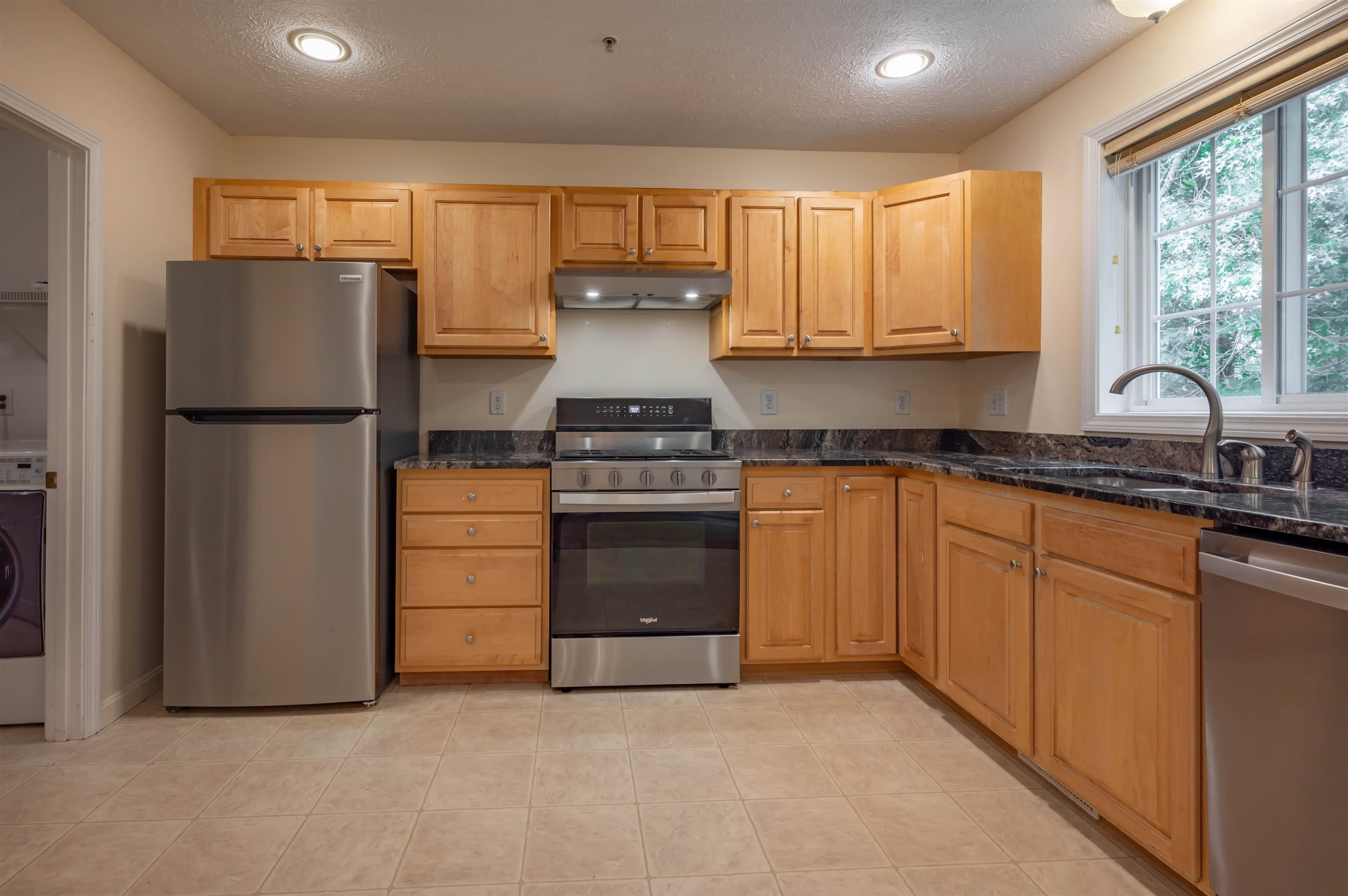 69 Georgetowne Drive – photo 3