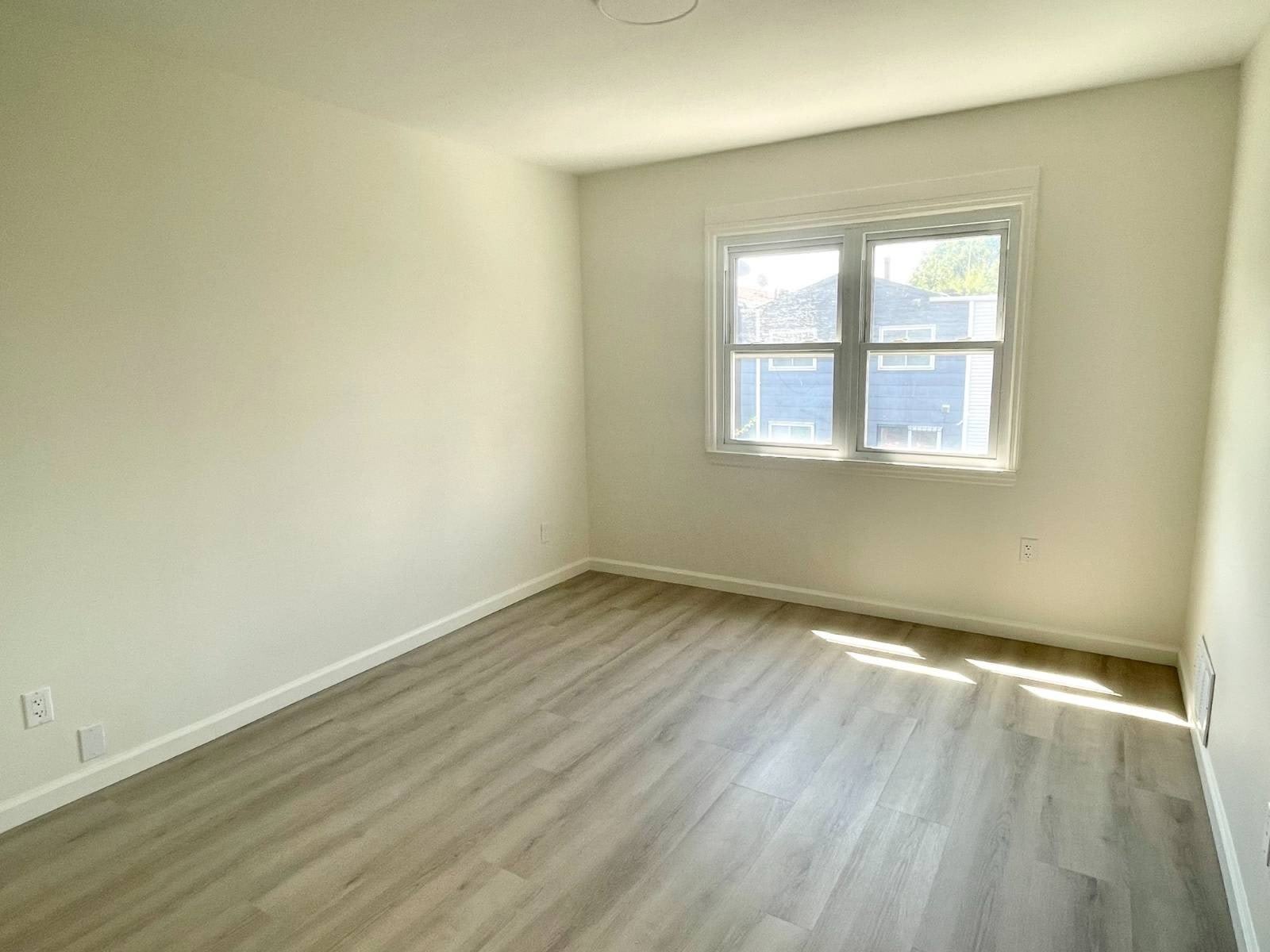 650 Baltic Street – photo 3