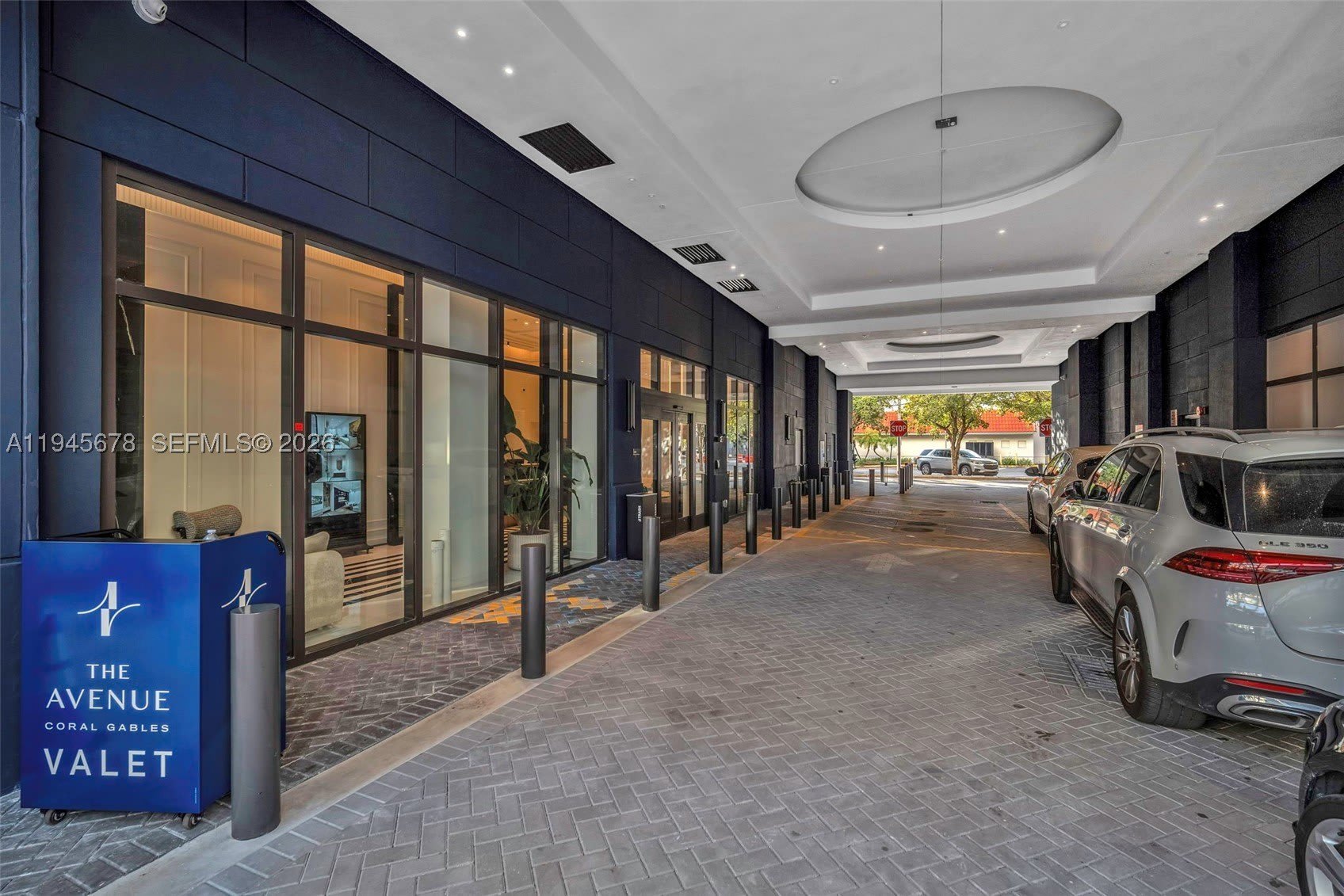 4220 Laguna St – photo 5