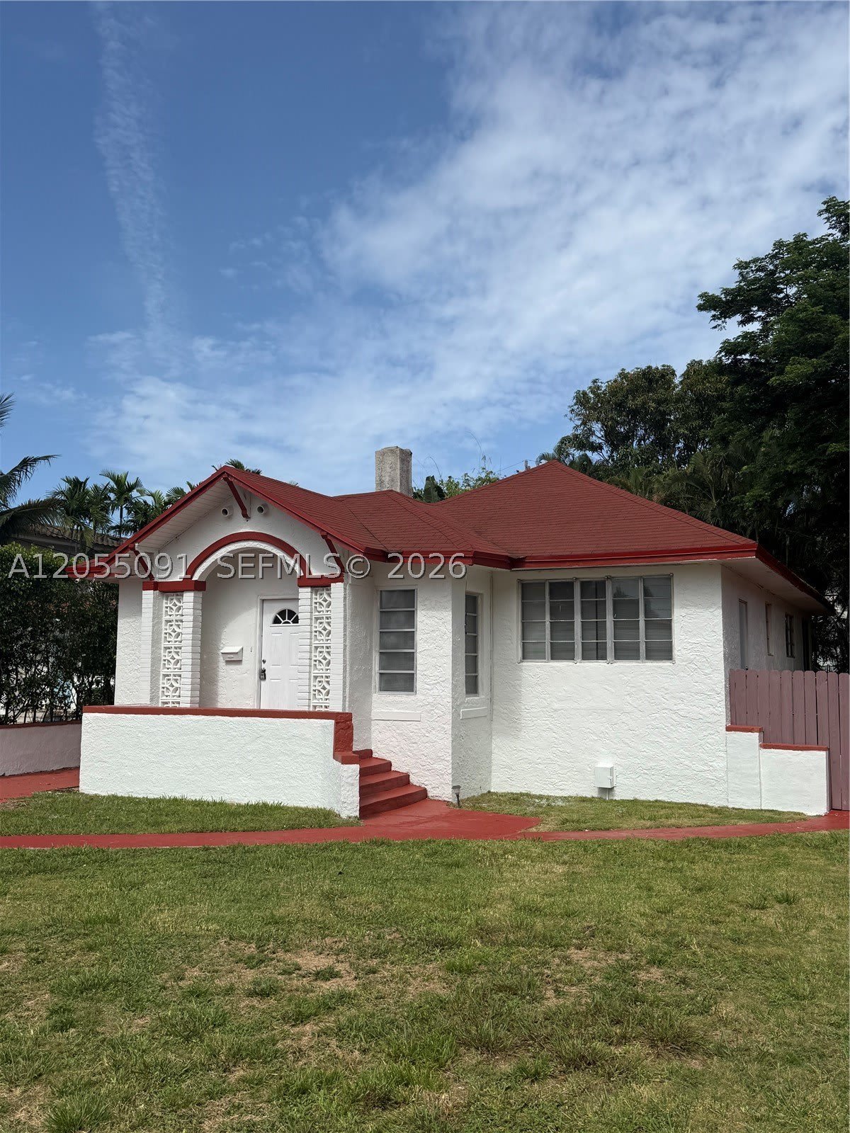 3747 Sheridan Ave – photo 2