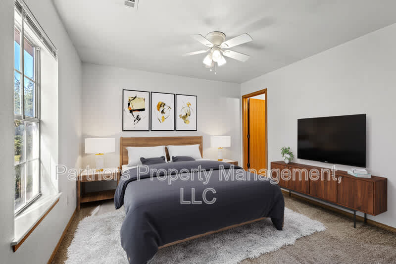 866 Curtis Avenue – photo 3