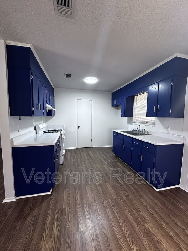 1313 42nd Ave – photo 2