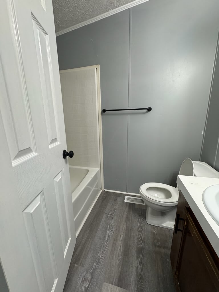 150 Oak Street – photo 5