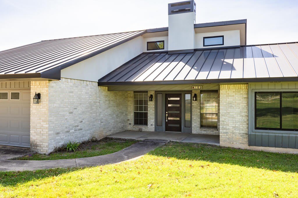 103 Crockett Dr. – photo 4
