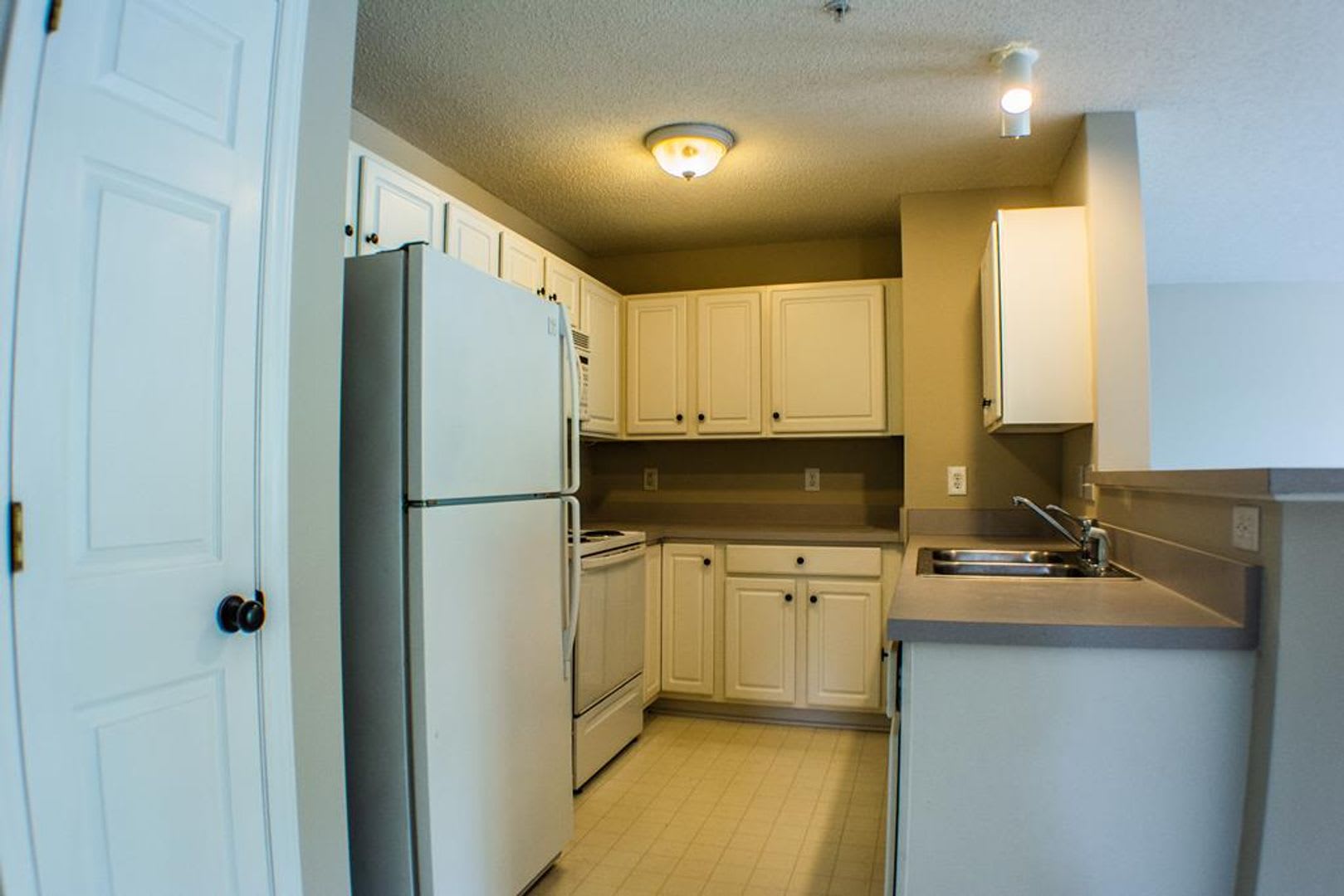 624 Ivy Glen Drive – photo 2