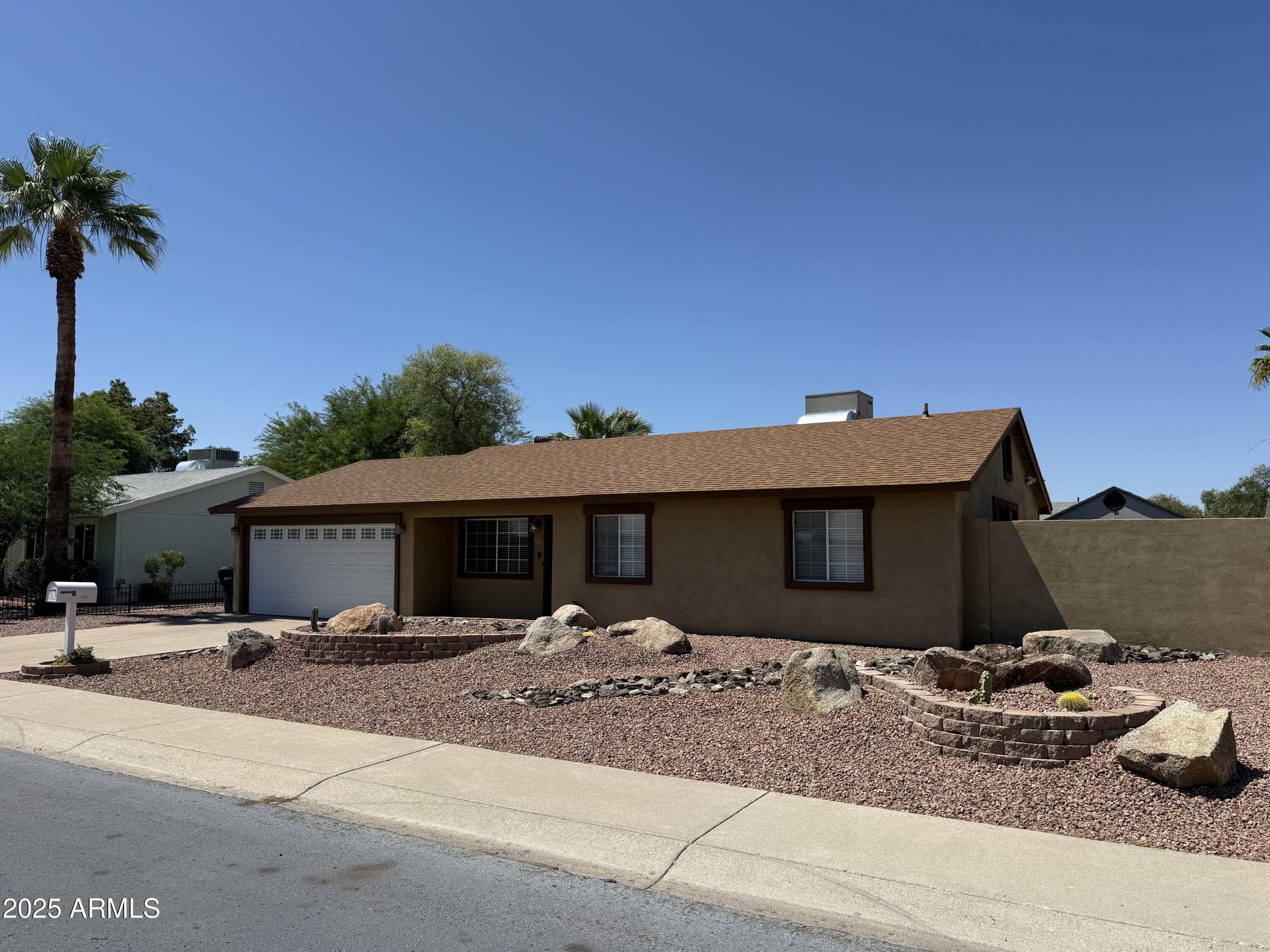 4032 E Hartford Avenue – photo 4