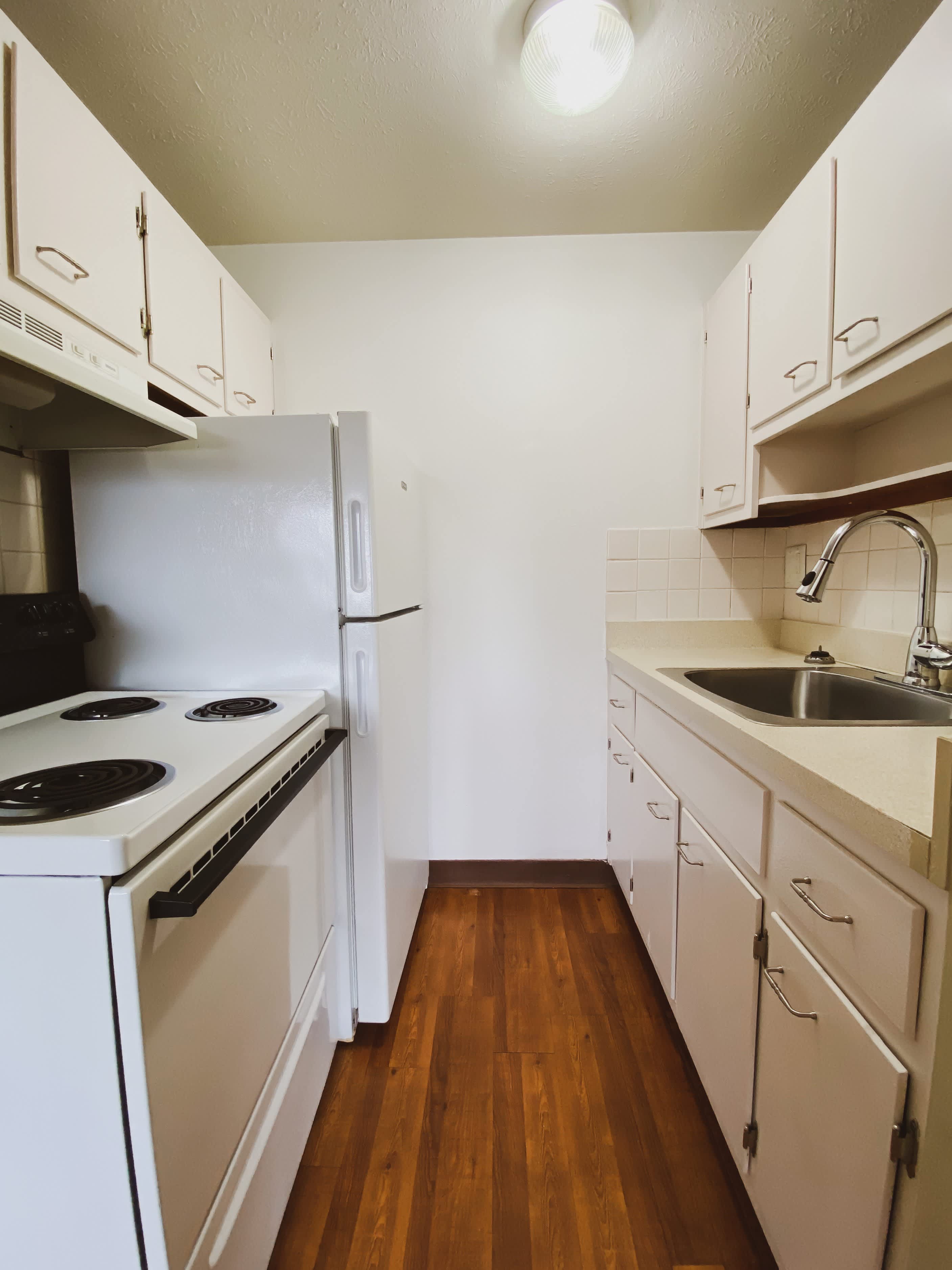 Holland Gardens Apartments – photo 5