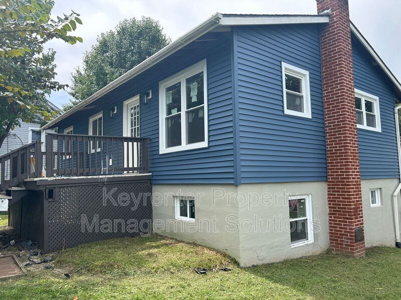 421 N Charlotte Ave – photo 2