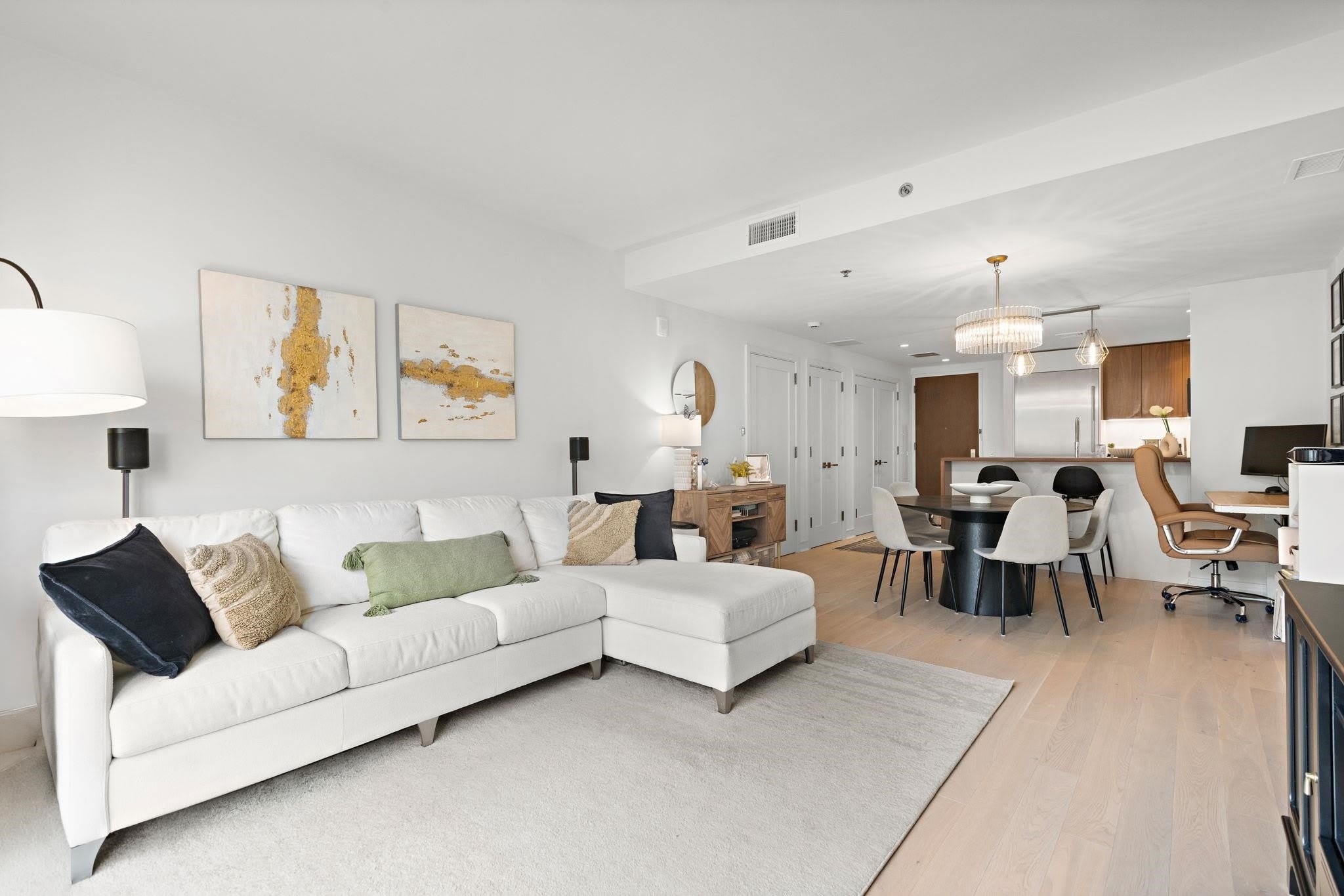 1000 MAXWELL LANE – photo 1