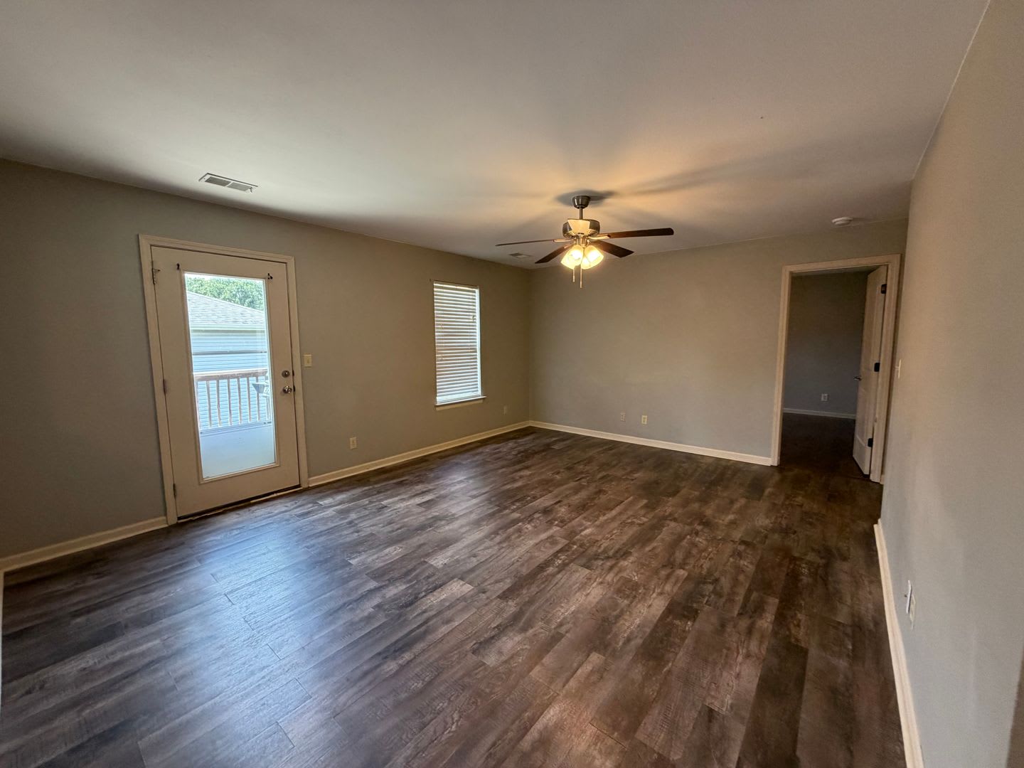 3 Bed 2 Bath home Close to Fort Leonardwood – photo 5