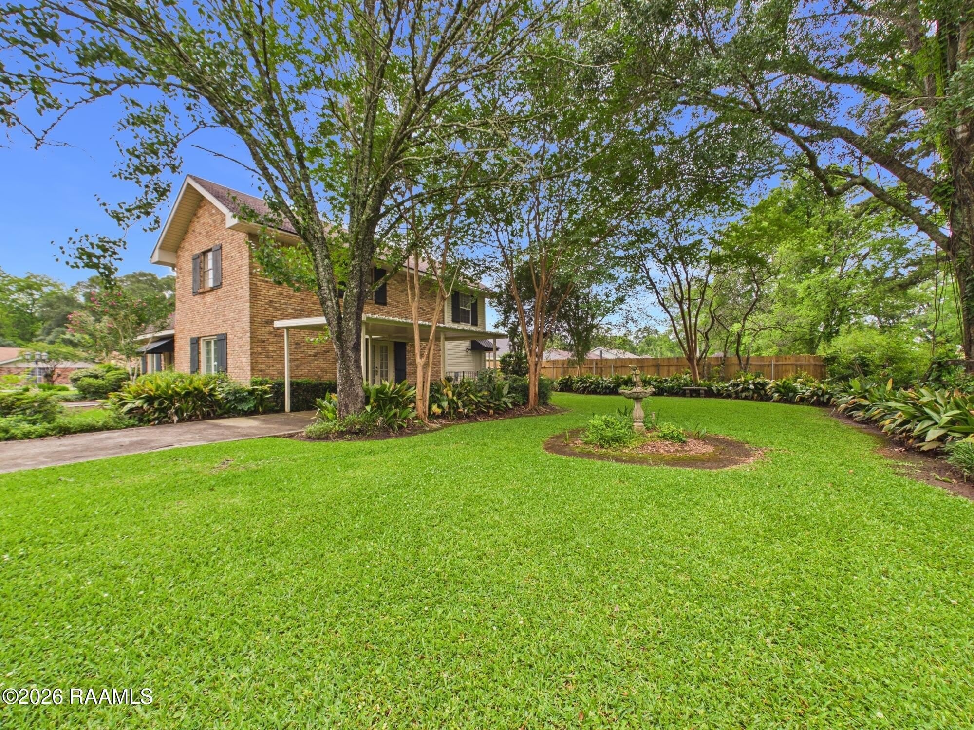 100 Oak Coulee Drive – photo 2