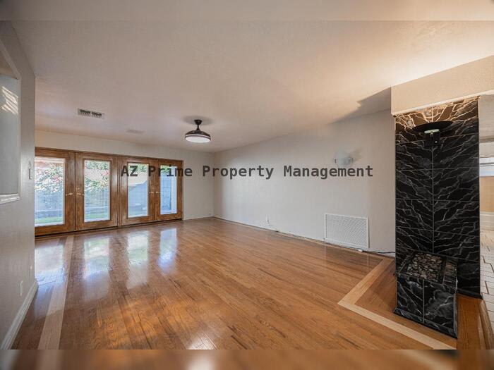 3137 North 4Th Avenue – photo 5