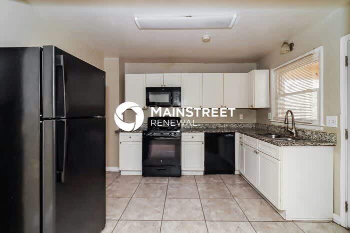 3919 Wisteria Lane Southwest – photo 5