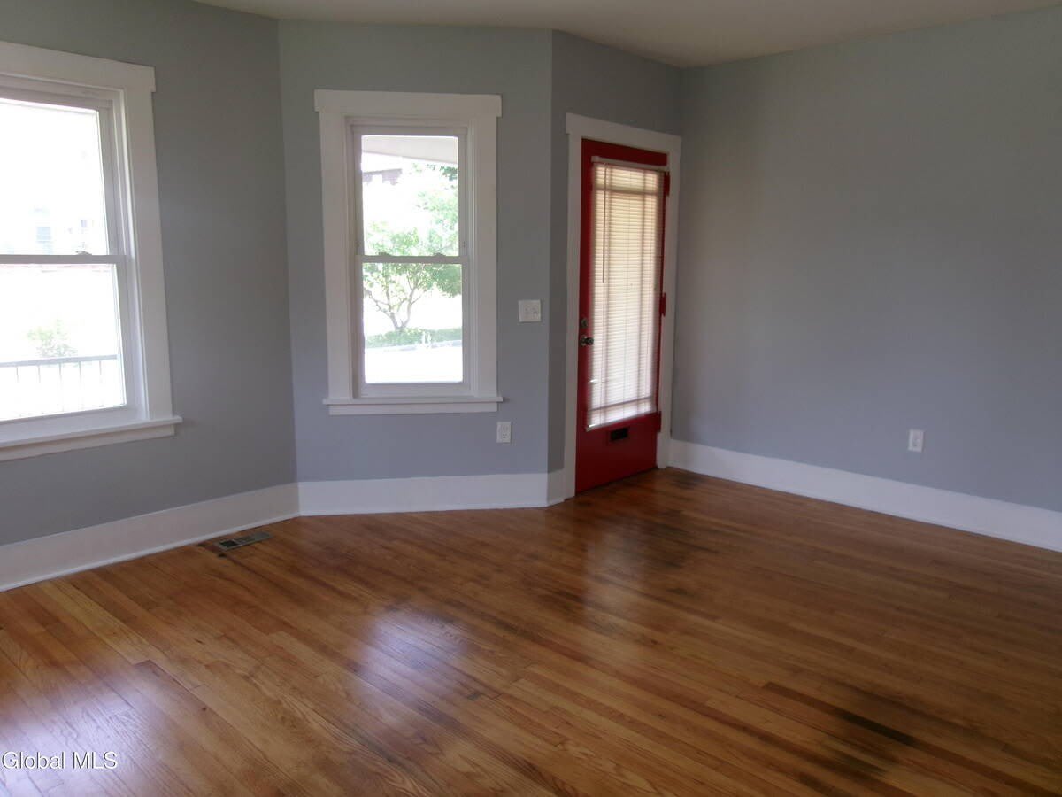 1338 Parkwood Boulevard – photo 4
