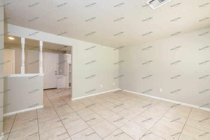 5300 Creekwood Terrace – photo 5