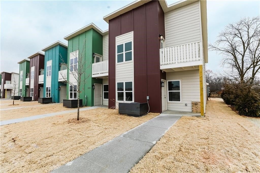3428 Vel Mews – photo 1