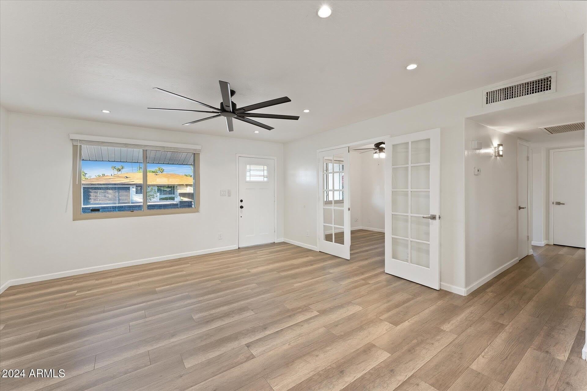 1921 E Laguna Drive – photo 3