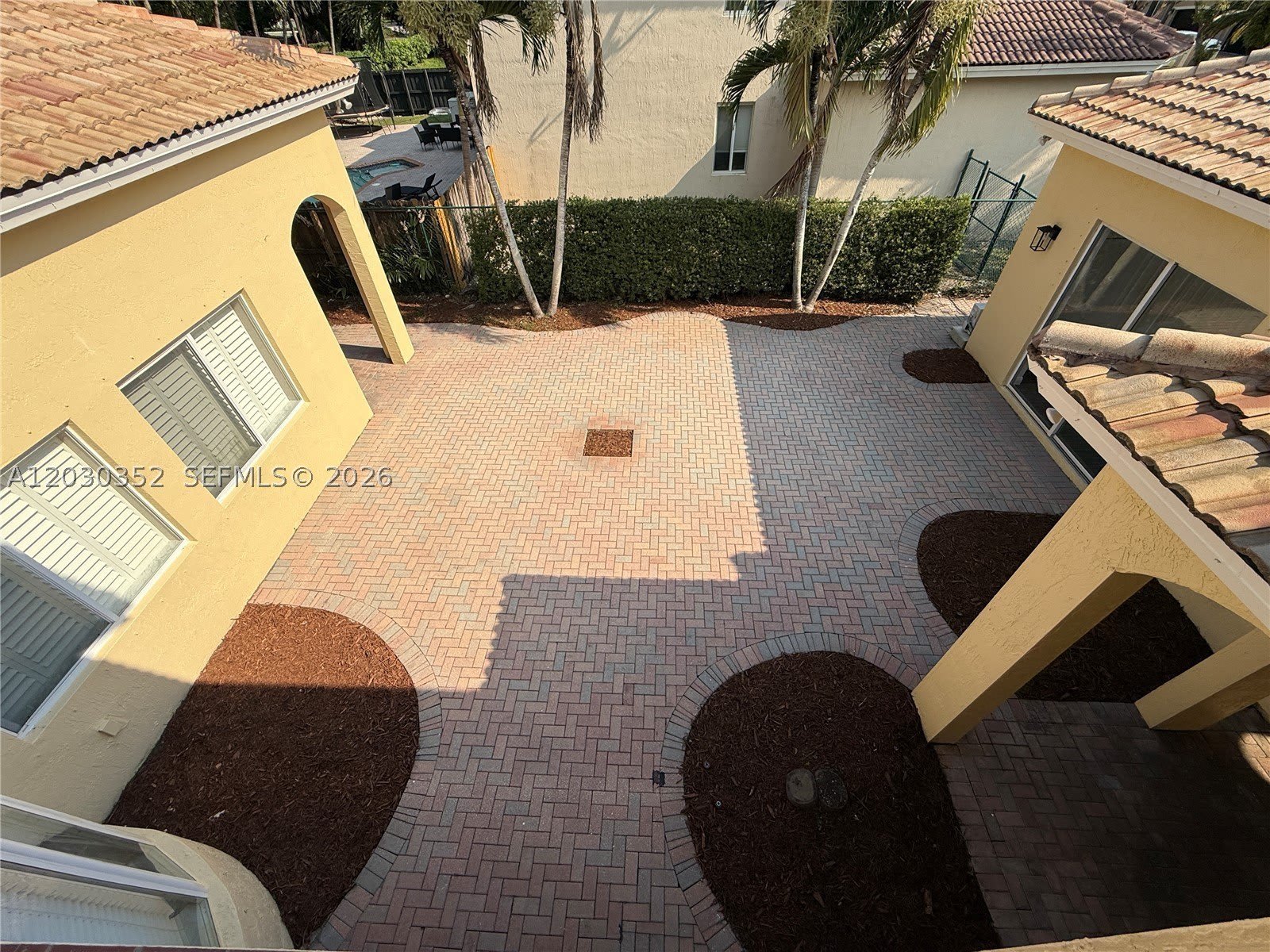 2250 SE 19th Ave – photo 1