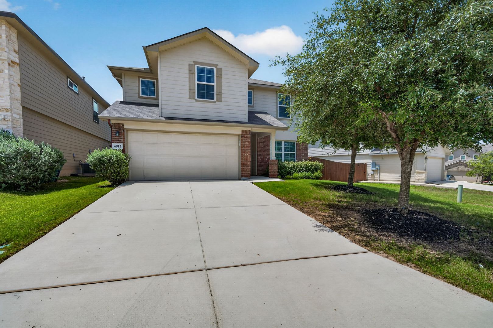 Immaculate 5 Bedroom Home In Langdon Now Available Realtor Commission 500 – photo 3
