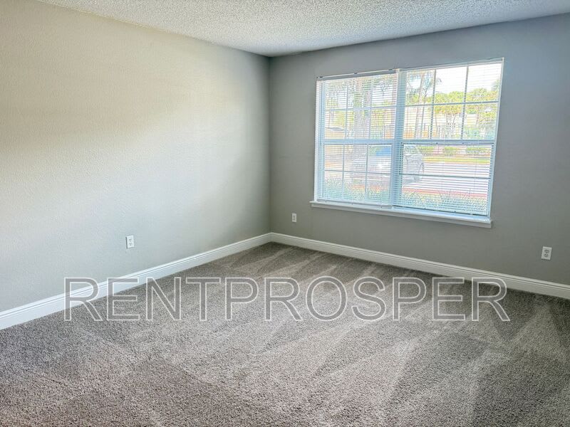 4022 Versailles Dr – photo 4