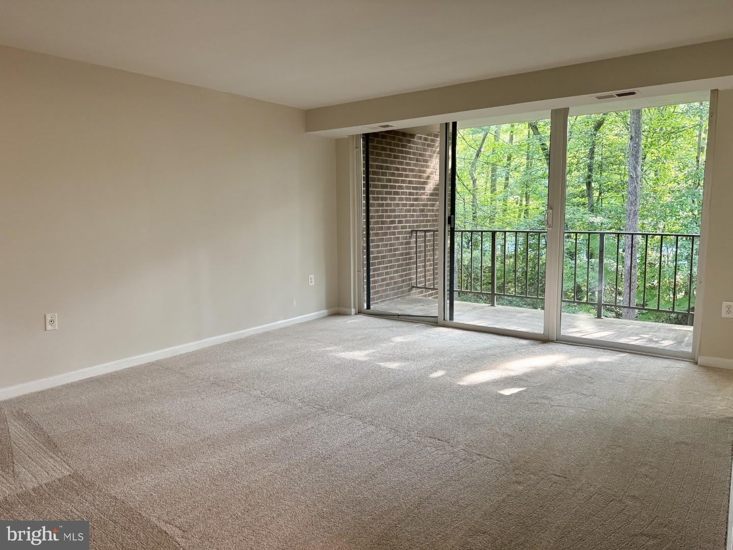 1520 NORTHGATE SQ #11B – photo 5