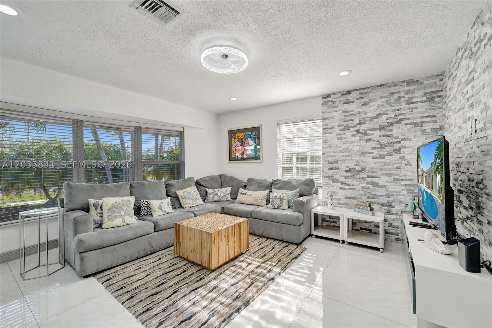 218 SE 4th st – photo 5