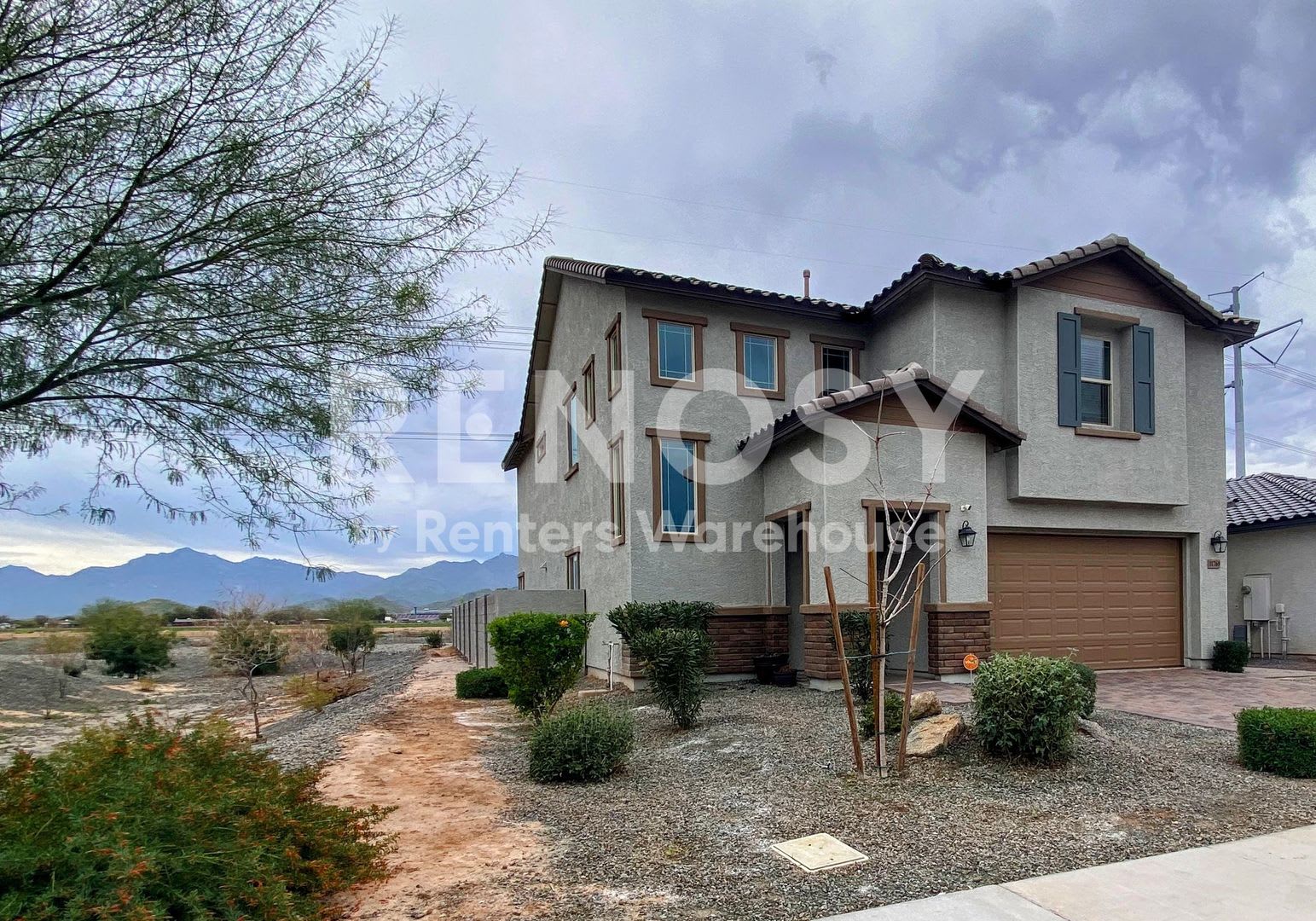Ideal 5 Br + Loft 3 Br 2 Cg Home Near I-10 and Avondale Blvd in Avondale – photo 1