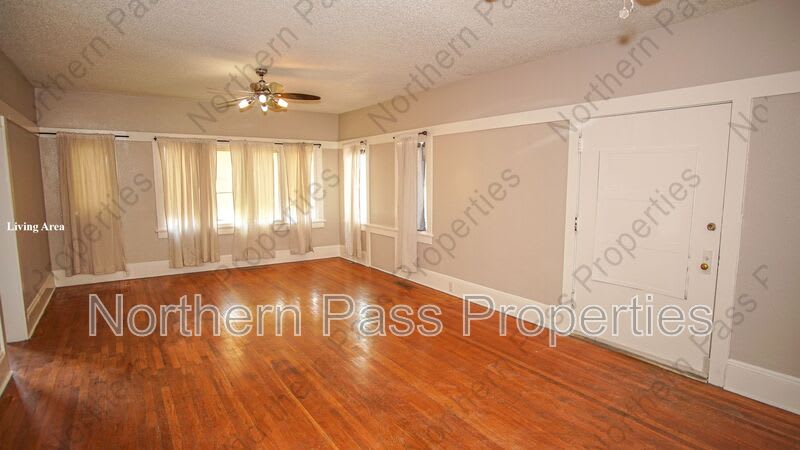 7600 Franklin Dr. Front – photo 3