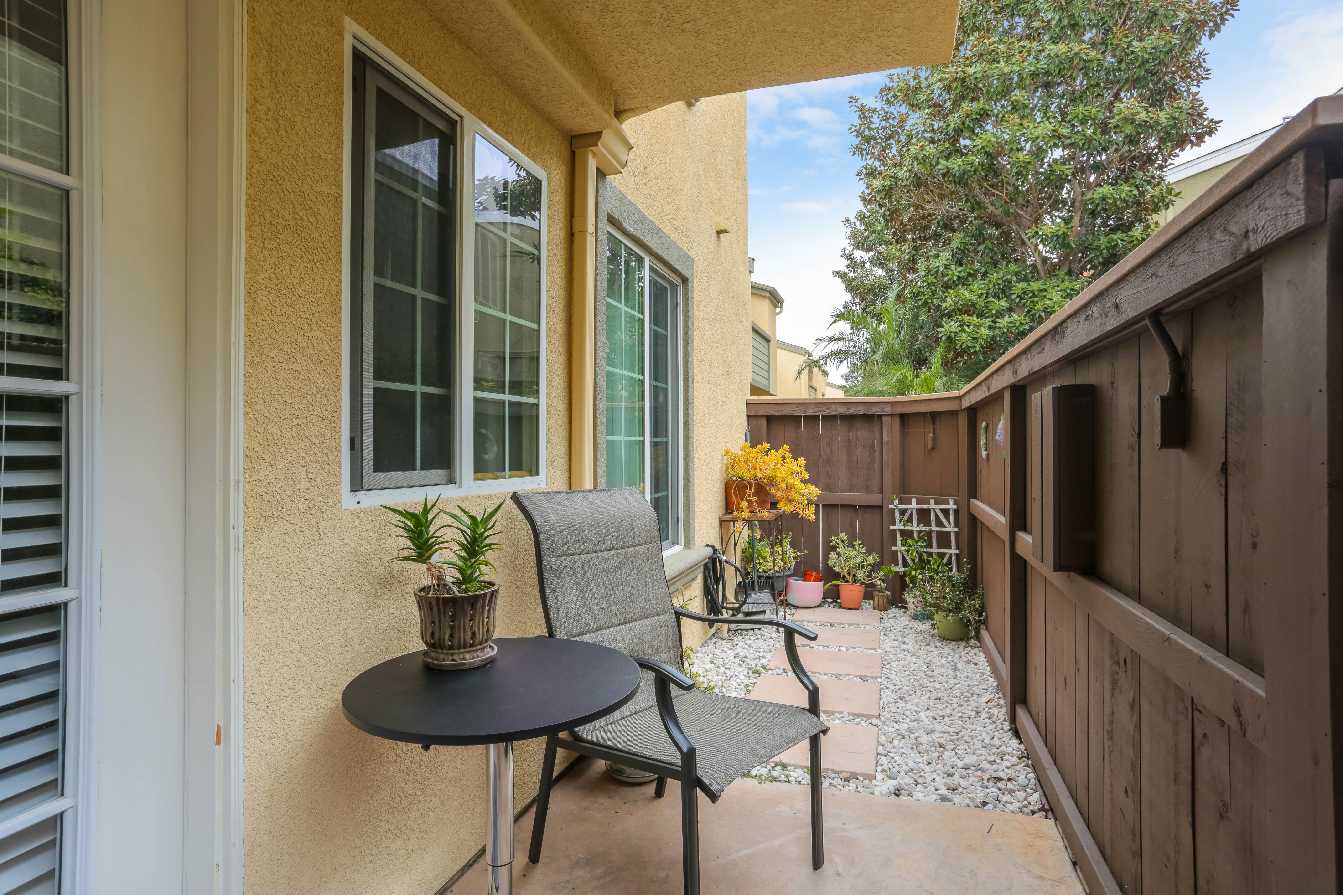 5252 Balboa Arms Dr – photo 5