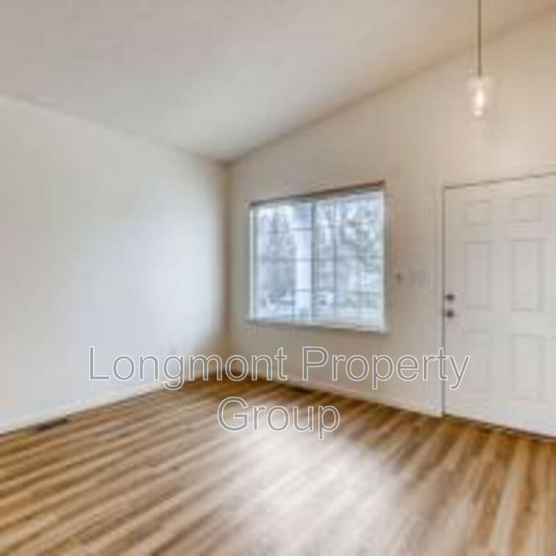 1921 Wildrose Dr. – photo 5