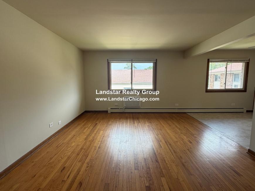 826 North Milwaukee Ave – photo 2