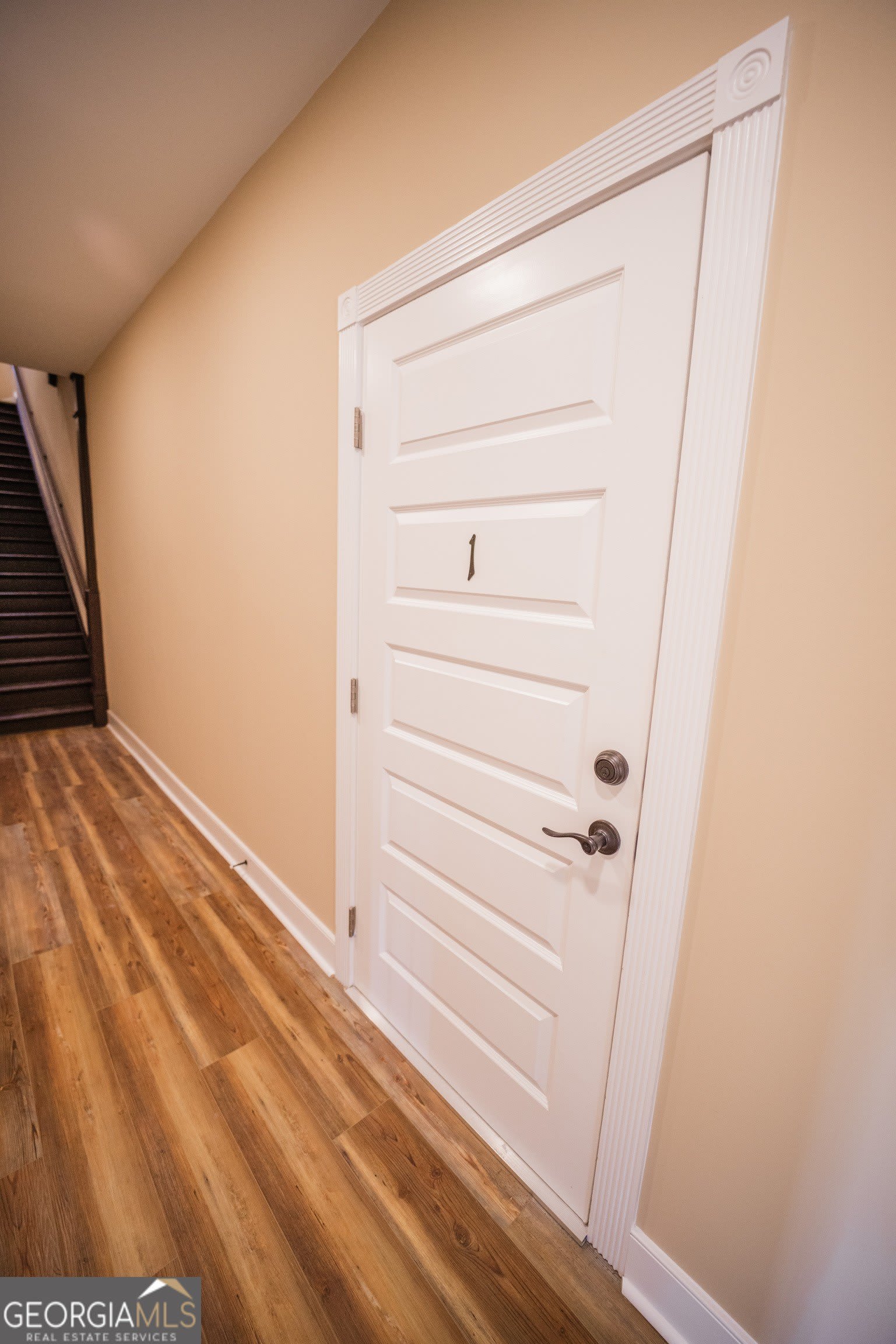 210 8Th Street W – photo 1