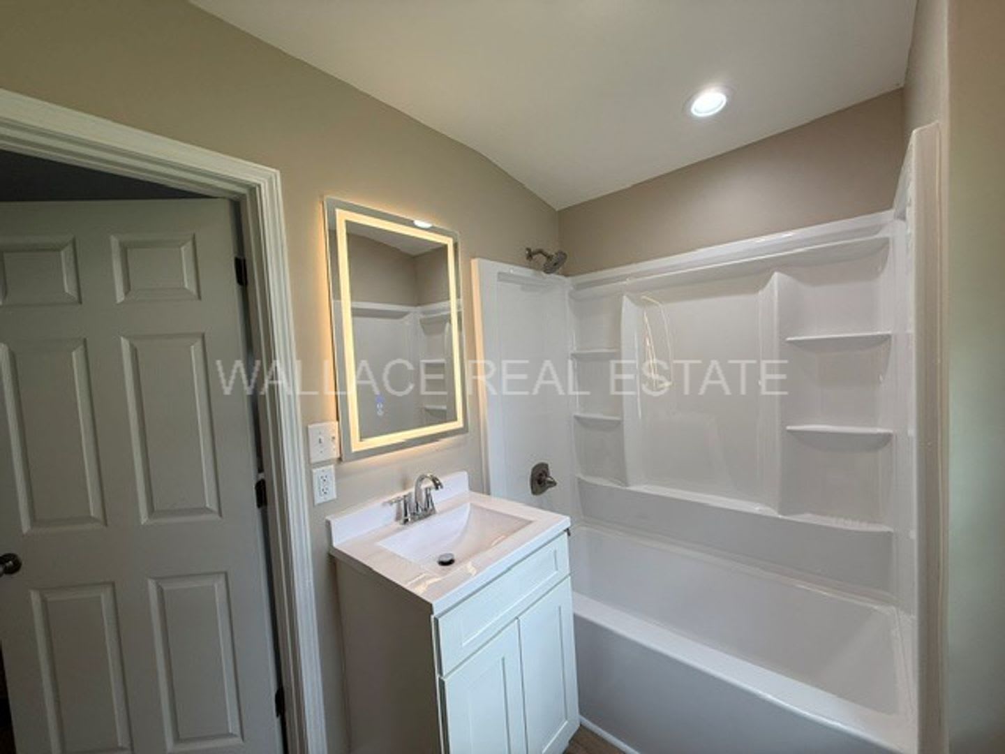 TOTALLY RENOVATED 3 BEDROOM HOUSE MINUTES FROM NEW SMOKIES STADIUM!! – photo 5