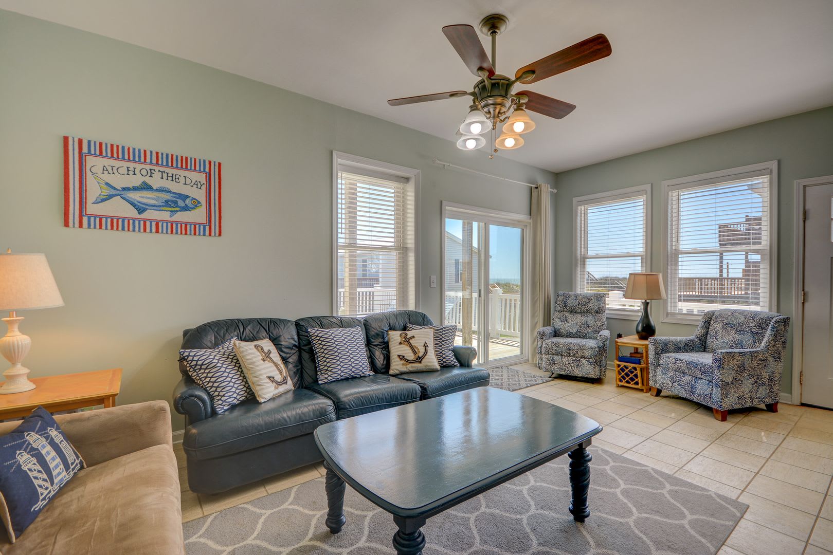 Pet Friendly 4 Bedroom Ocean Front Duplex Available October 1St 2026 Through March 31St 2027 Off Season Rental 3 Months Required – photo 4